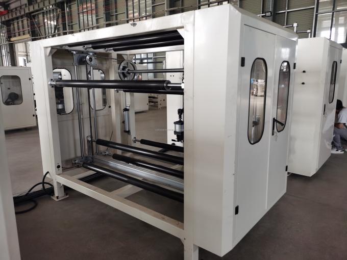 Klebelaminierung Kleine Toilettenpapierrolle Herstellmaschine Küchenhandtuch Wiederaufwicklung Maschine 7