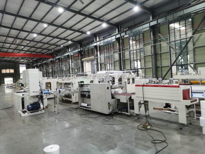 Klebelaminierung Kleine Toilettenpapierrolle Herstellmaschine Küchenhandtuch Wiederaufwicklung Maschine 12
